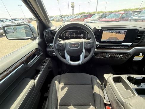 New 2026 GMC Sierra 1500 SLE image 21