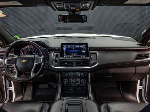 Used 2021 Chevrolet Tahoe LT w/ LT Signature Plus Package image 16