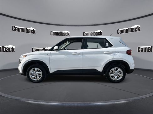 New 2026 Hyundai Venue SE image 4