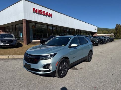 Used 2022 Chevrolet Equinox RS w/ RS Leather Package image 2