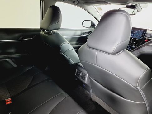 Used 2024 Toyota Camry XSE image 11