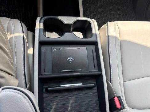 New 2026 Honda Odyssey Touring image 25