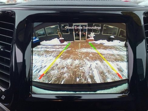 Certified 2019 Jeep Cherokee Limited w/ Trailer Tow Group image 24