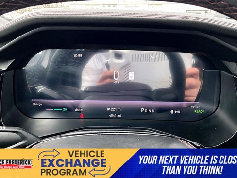 Used 2025 Jeep Wagoneer S Limited image 17