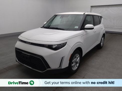 Used 2025 Kia Soul LX w/ LX Technology Package image 1