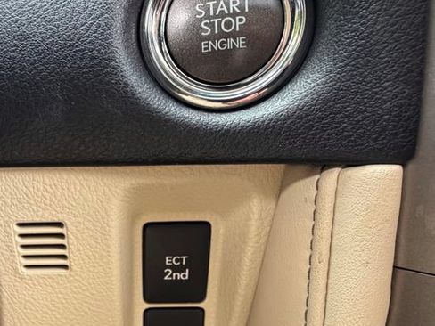 Used 2021 Lexus GX 460 Luxury w/ Sport Design Package AWD/4WD image 29