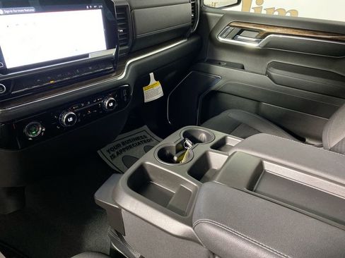 Used 2023 GMC Sierra 1500 Elevation image 20