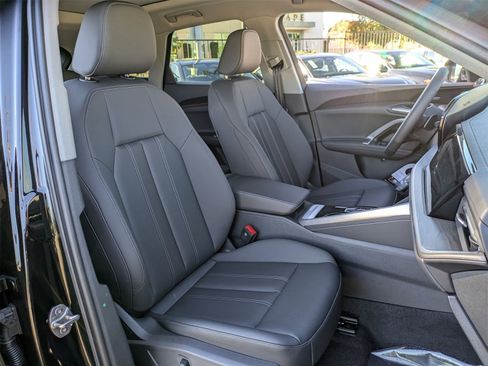 New 2025 Audi Q5 Premium Plus image 10