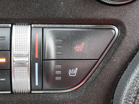 Used 2022 Ford Mustang GT Premium w/ Equipment Group 401A RWD image 26