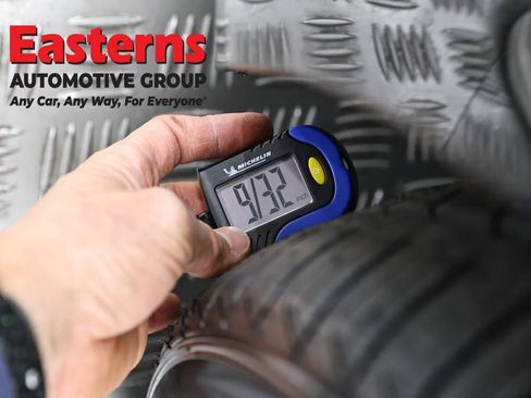 Used 2018 Tesla Model 3 Long Range image 21