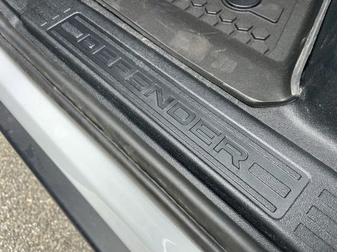 New 2026 Land Rover Defender 110 X-Dynamic SE AWD/4WD image 42