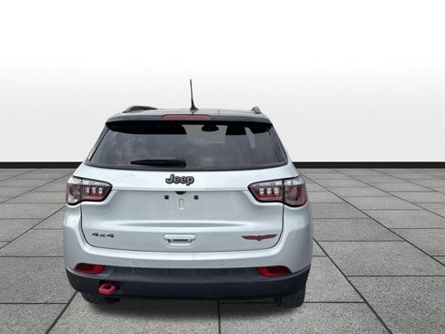 Used 2025 Jeep Compass Trailhawk AWD/4WD image 6