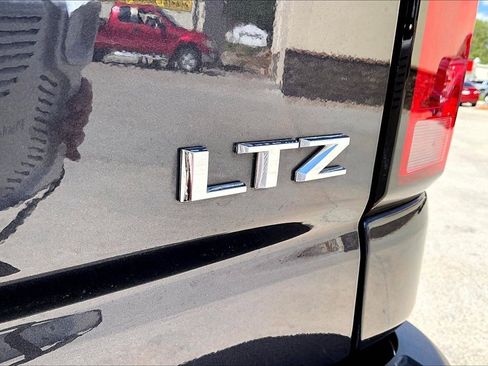 Used 2024 Chevrolet Silverado 3500 LTZ w/ LTZ Premium Package AWD/4WD image 26