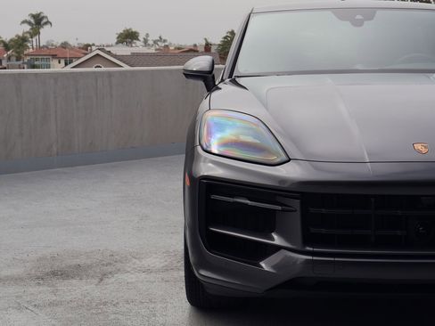 New 2026 Porsche Cayenne image 12
