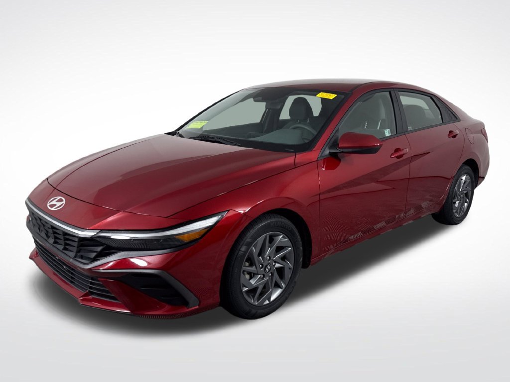 Certified 2024 Hyundai Elantra SEL FWD image 9