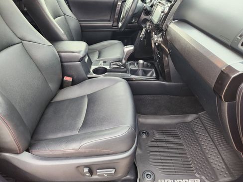 Used 2019 Toyota 4Runner TRD Off-Road Premium image 17