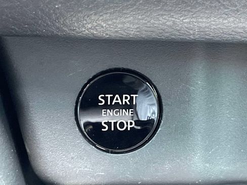 Used 2026 Nissan Rogue SV FWD image 29