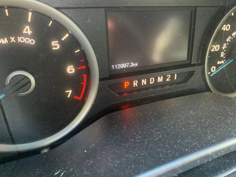Used 2015 Ford F150 XLT w/ Equipment Group 301A Mid RWD image 4