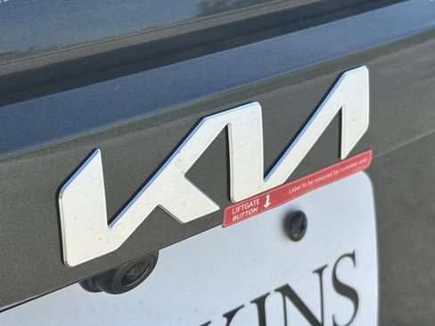 New 2026 Kia Niro EX FWD image 25