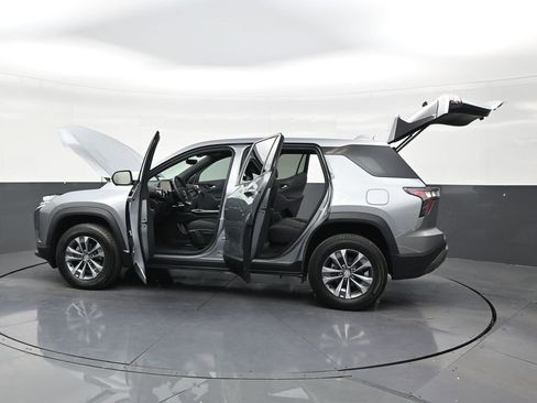 Used 2025 Chevrolet Equinox LT w/ Safety and Technology Package FWD image 31