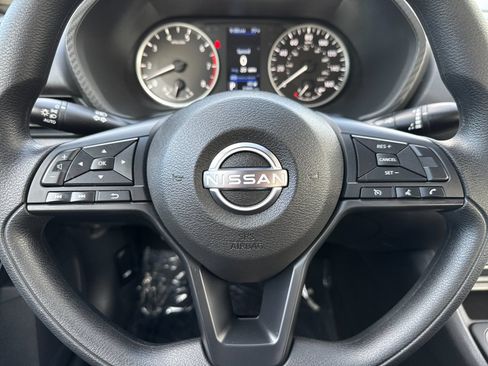 Used 2025 Nissan Sentra S FWD image 17