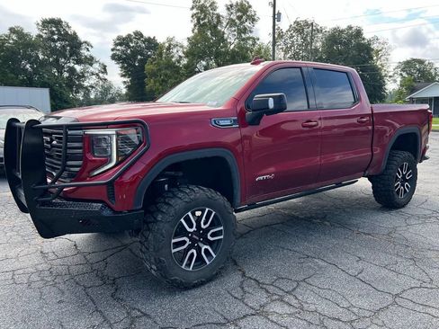 Used 2025 GMC Sierra 1500 AT4 w/ AT4 Premium Package AWD/4WD image 18