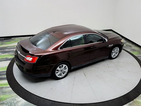 Used 2010 Ford Taurus Limited FWD image 31
