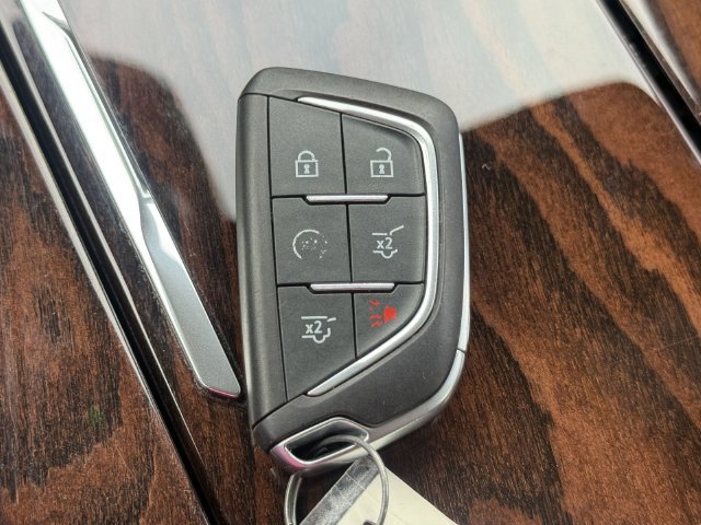 Used 2021 Cadillac Escalade Sport Platinum w/ LPO, ONYX Package AWD/4WD image 31