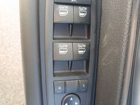 New 2026 Chrysler Pacifica Select image 49