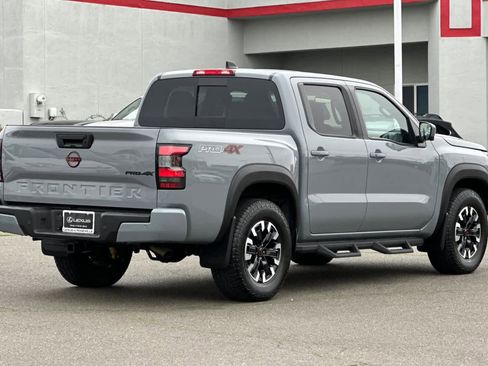 Used 2023 Nissan Frontier PRO-4X w/ Pro Convenience Package image 2
