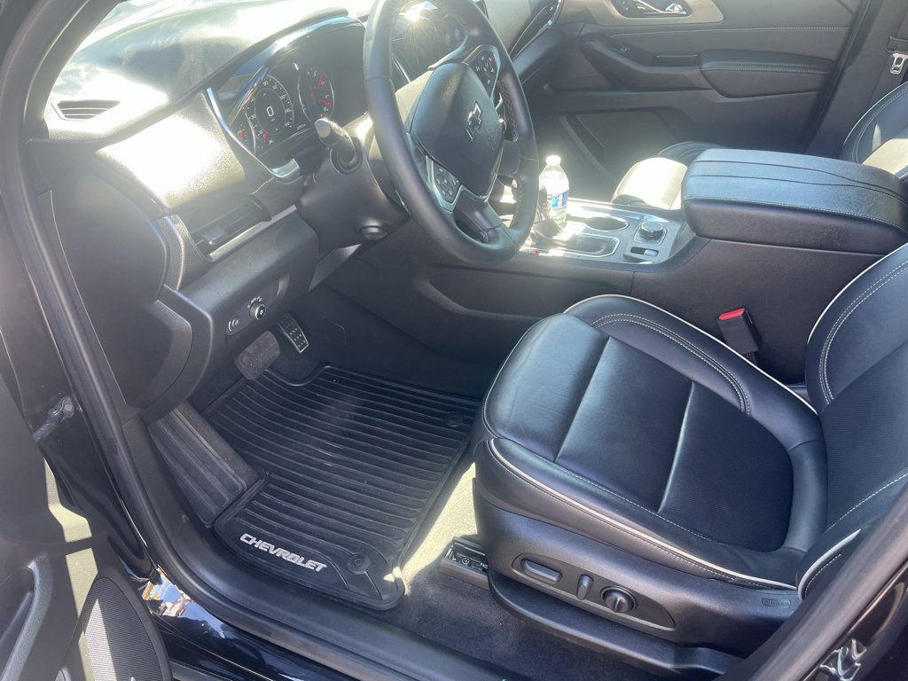 Used 2023 Chevrolet Traverse Premier w/ Redline Edition AWD/4WD image 12