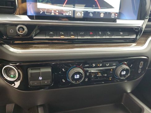 New 2026 Chevrolet Silverado 1500 RST w/ RST All Star Premium Package AWD/4WD image 24