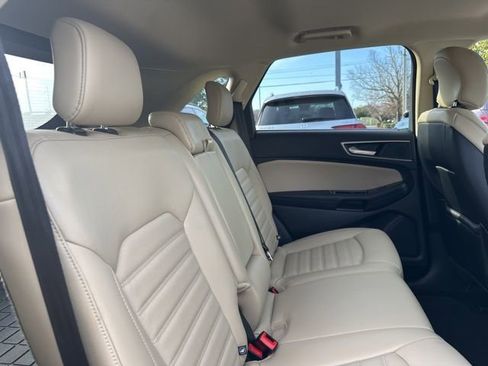 Used 2018 Ford Edge SEL w/ Equipment Group 201A image 26