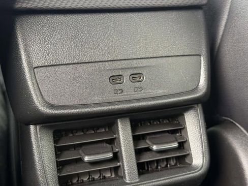 Certified 2025 Chevrolet Equinox LT w/ Convenience Package II image 17