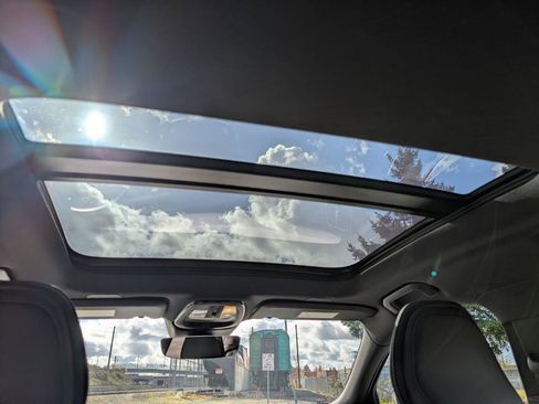 Used 2024 Volvo S60 B5 Plus image 12