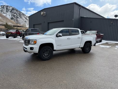 Used 2018 GMC Canyon SLT w/ Driver Alert Package image 22
