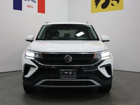 Used 2023 Volkswagen Taos SE FWD image 7