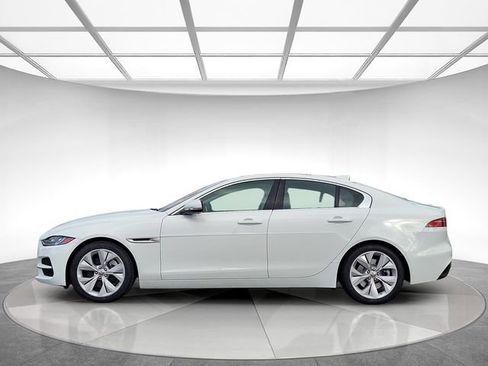 Used 2020 Jaguar XE S image 7