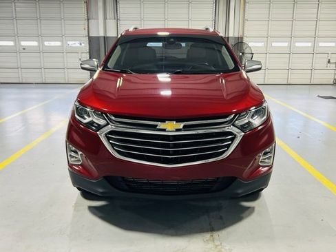 Used 2020 Chevrolet Equinox Premier w/ LPO, Floor Liner Package image 12