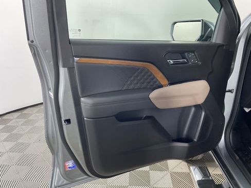 New 2026 GMC Canyon Denali image 14