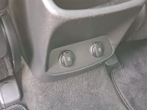 Used 2020 Hyundai Santa Fe SEL w/ Convenience + Premium Package image 28