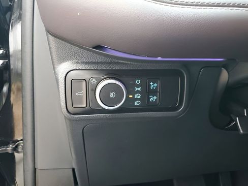 Used 2025 Ford Explorer Platinum w/ LUX Leather Package image 33