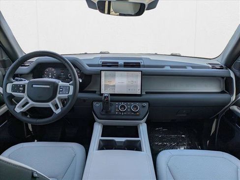 New 2025 Land Rover Defender 110 X-Dynamic SE image 15
