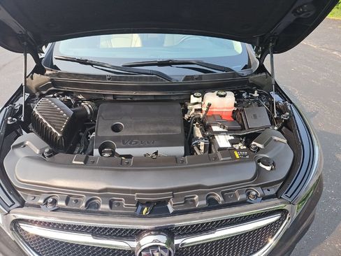 Used 2020 Buick Enclave Essence w/ LPO, Luxury Package AWD/4WD image 2