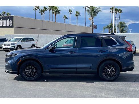 Used 2025 Honda CR-V Sport image 2