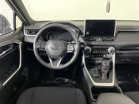 Certified 2025 Toyota RAV4 LE AWD/4WD image 13