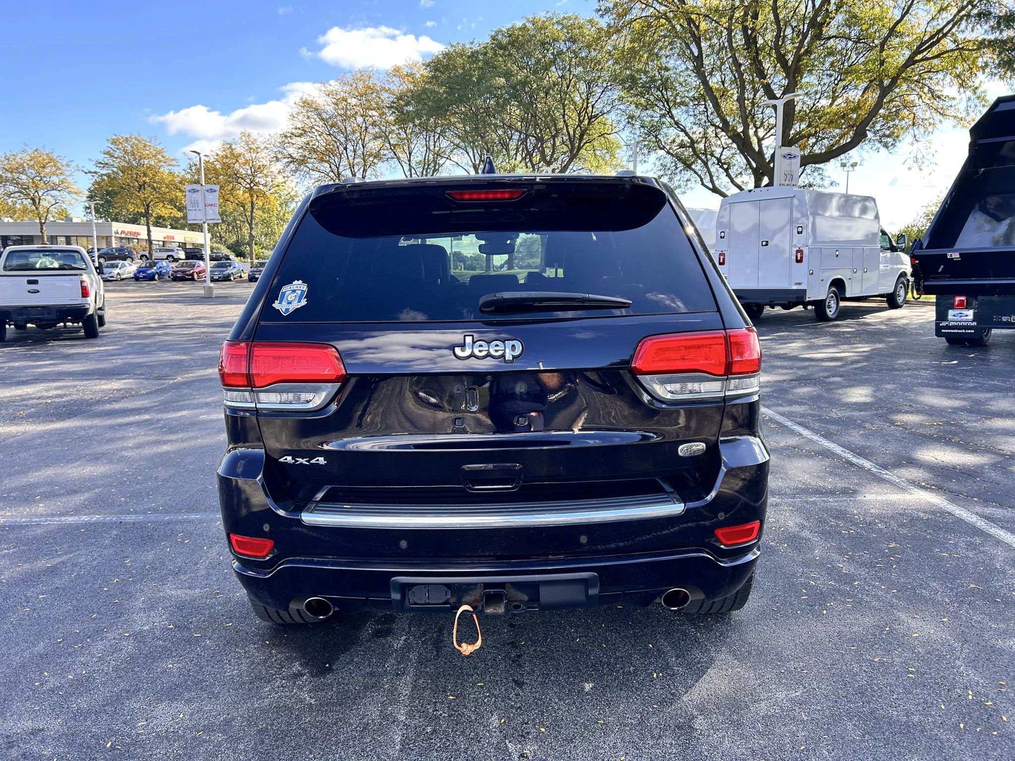Used 2019 Jeep Grand Cherokee Overland AWD/4WD image 6