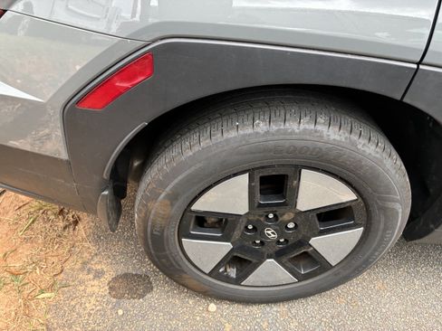 Used 2024 Hyundai Santa Fe SEL AWD/4WD image 9