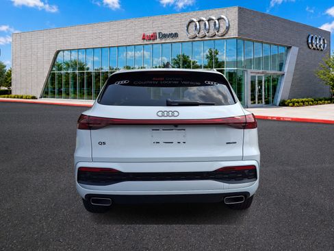 Used 2025 Audi Q5 Premium w/ Convenience Package AWD/4WD image 5