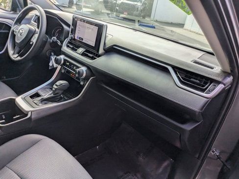 Used 2024 Toyota RAV4 LE image 6